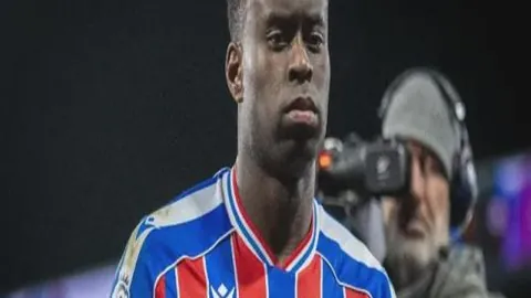 中超前三轮红牌全因VAR提示，主裁未现场出示判罚